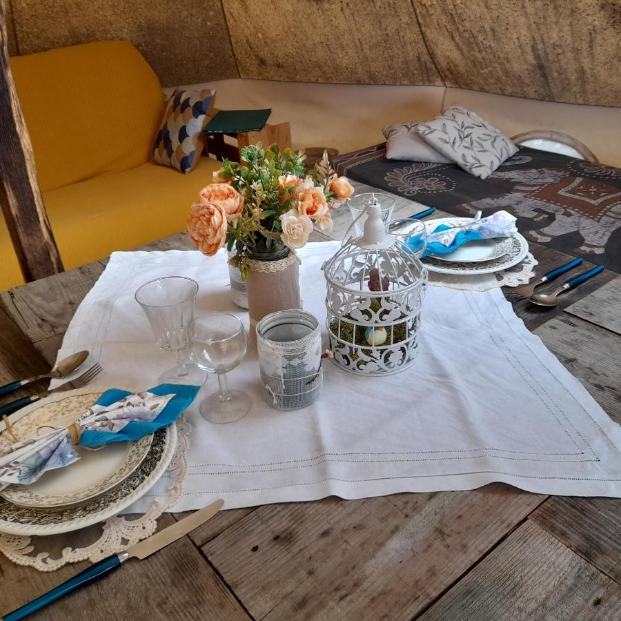 Tente Safari Lodge Dans Foret Luxuriante Vielle-Tursan Kültér fotó