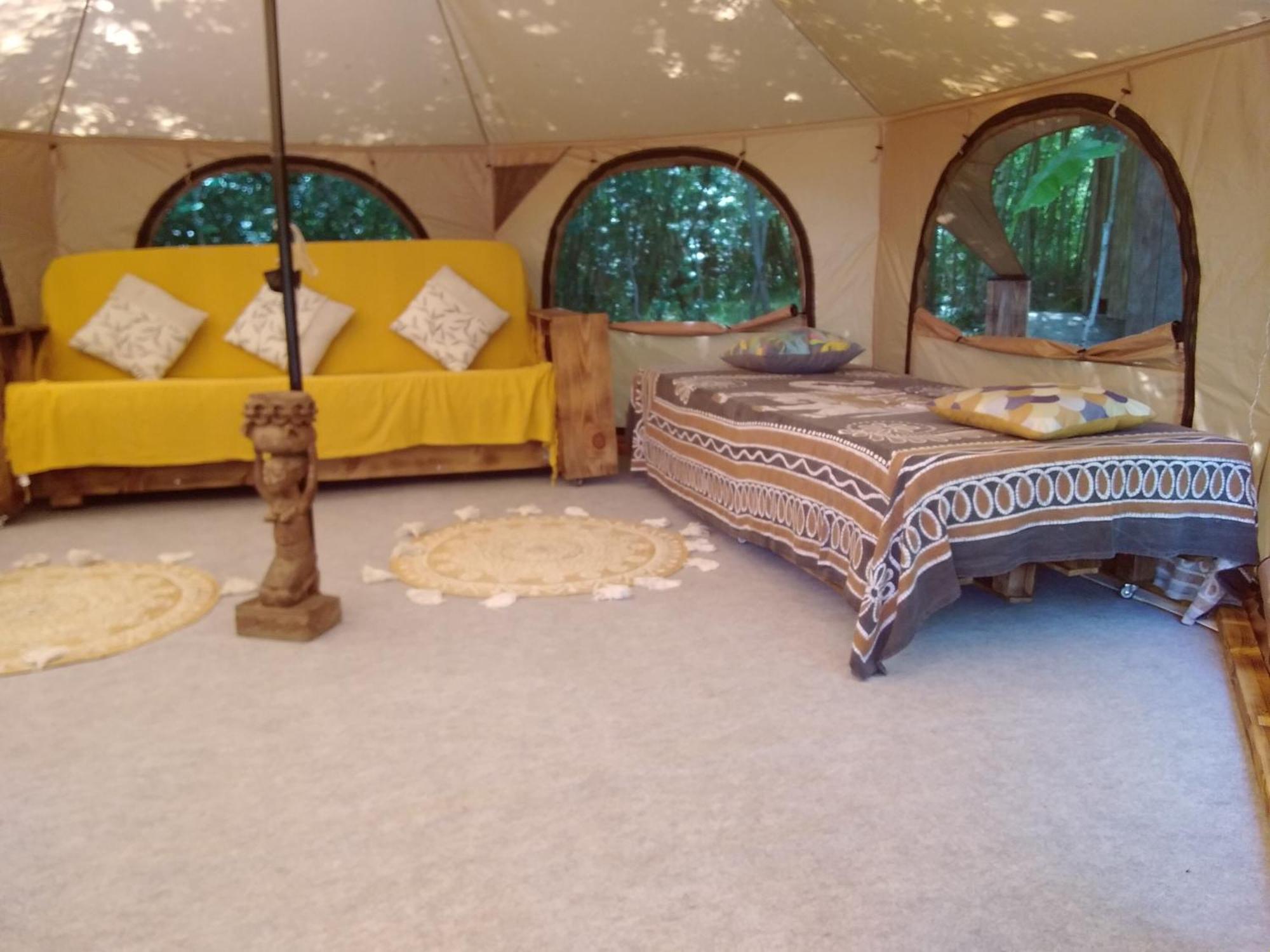 Tente Safari Lodge Dans Foret Luxuriante Vielle-Tursan Kültér fotó