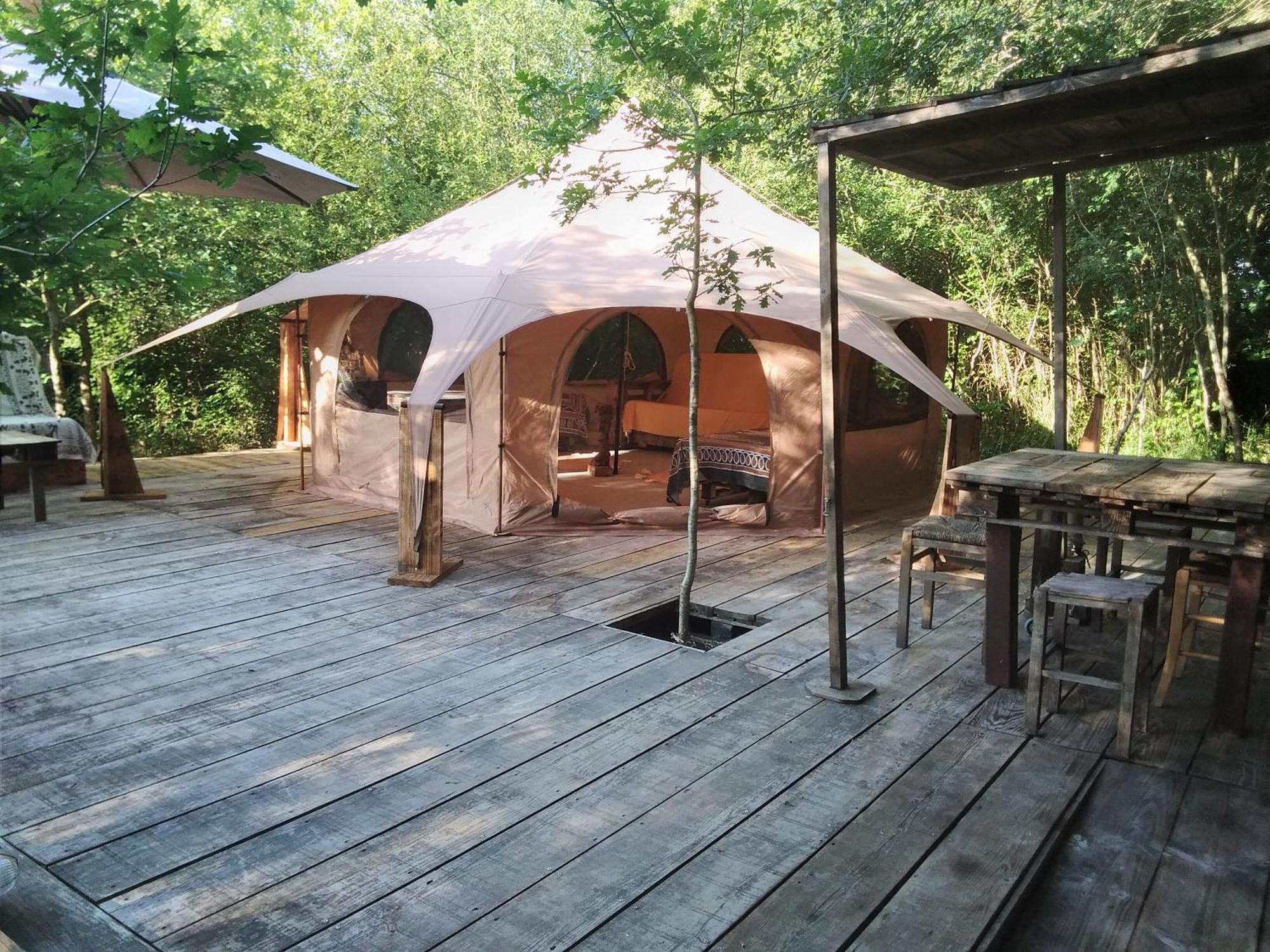 Tente Safari Lodge Dans Foret Luxuriante Vielle-Tursan Kültér fotó