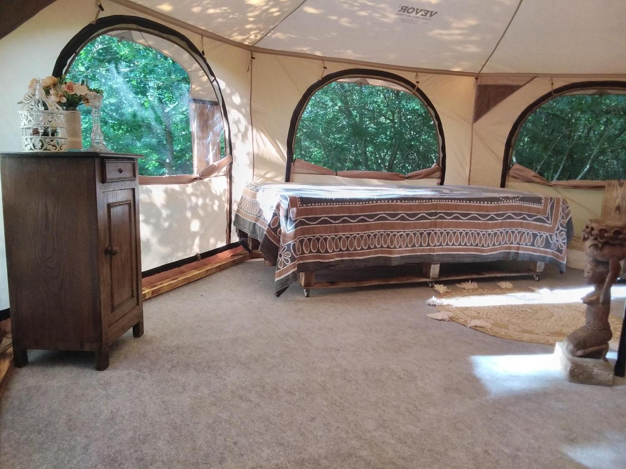Tente Safari Lodge Dans Foret Luxuriante Vielle-Tursan Kültér fotó