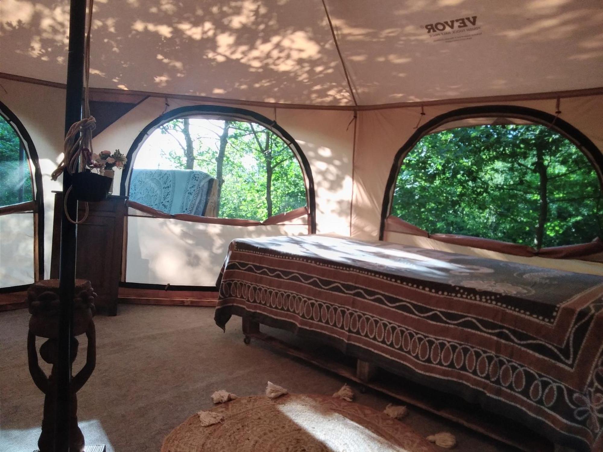 Tente Safari Lodge Dans Foret Luxuriante Vielle-Tursan Kültér fotó