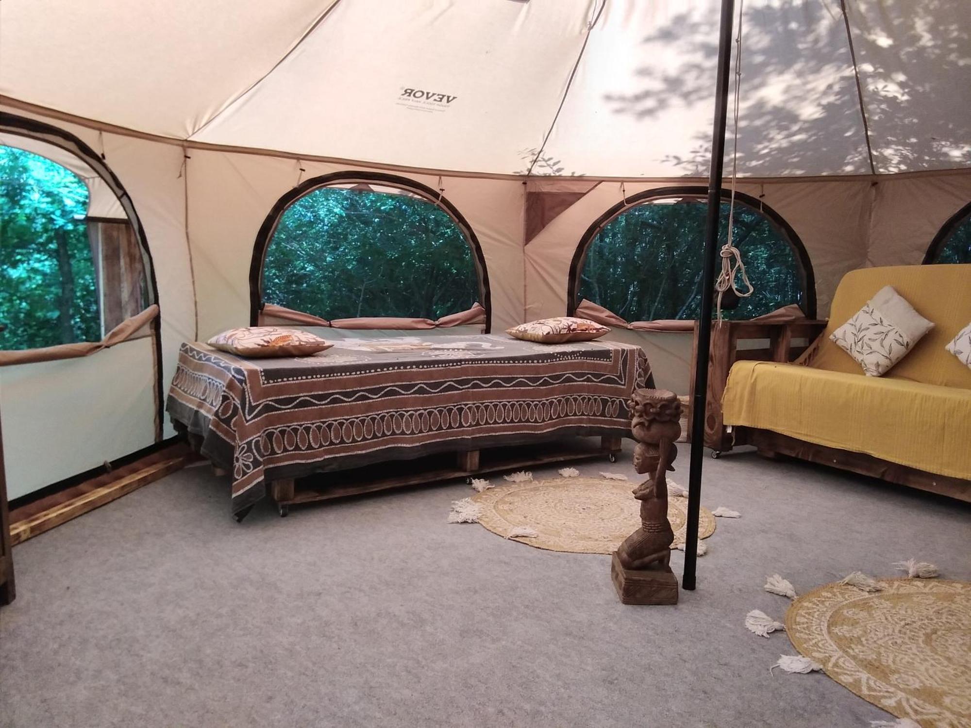 Tente Safari Lodge Dans Foret Luxuriante Vielle-Tursan Kültér fotó