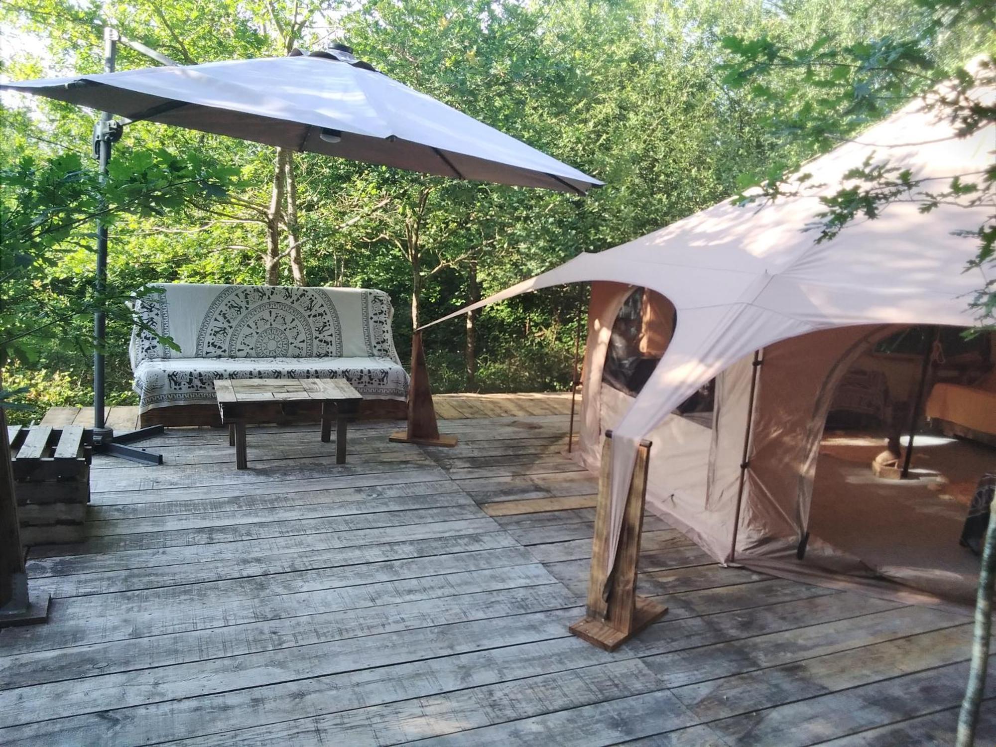Tente Safari Lodge Dans Foret Luxuriante Vielle-Tursan Kültér fotó