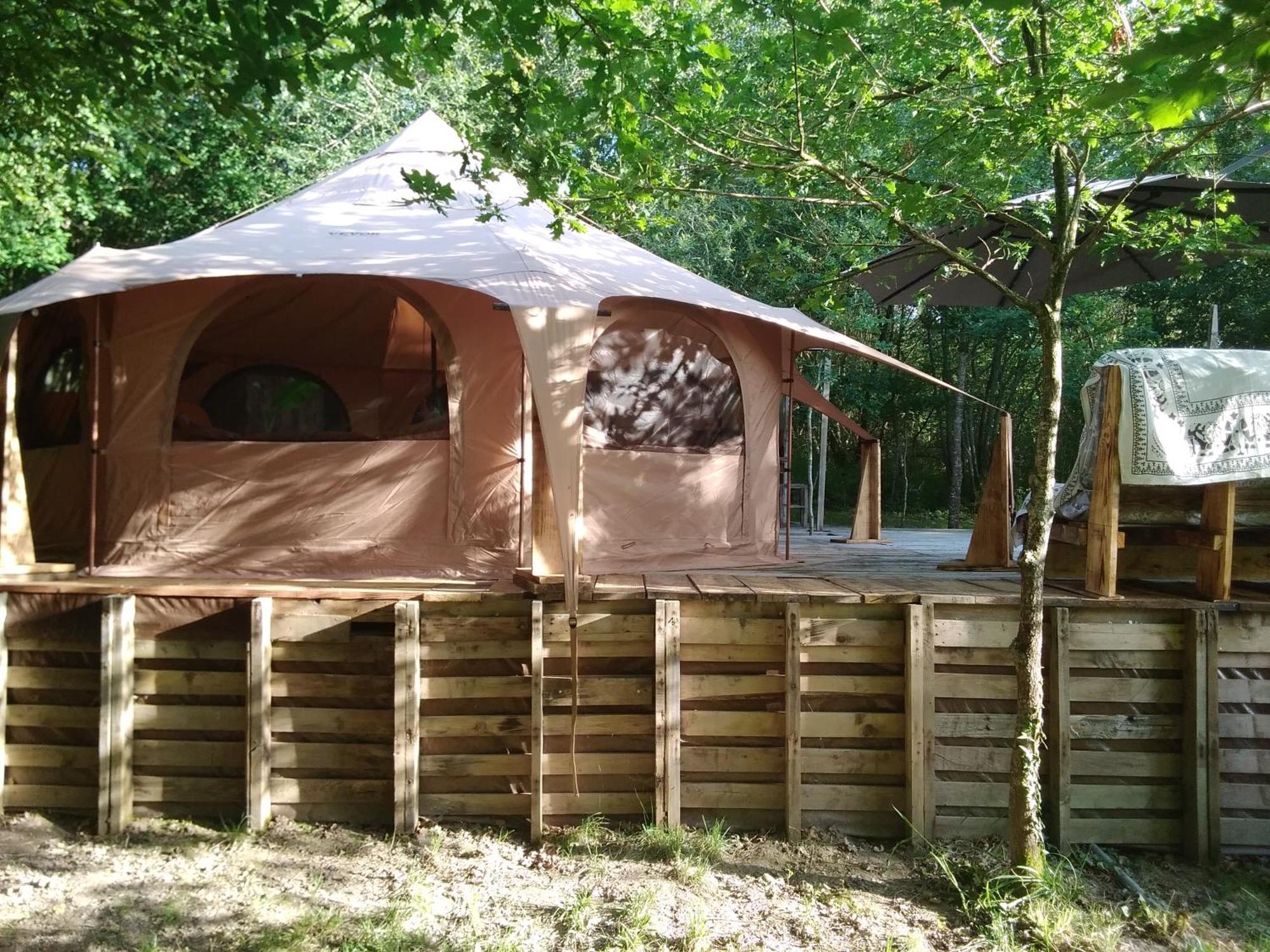 Tente Safari Lodge Dans Foret Luxuriante Vielle-Tursan Kültér fotó
